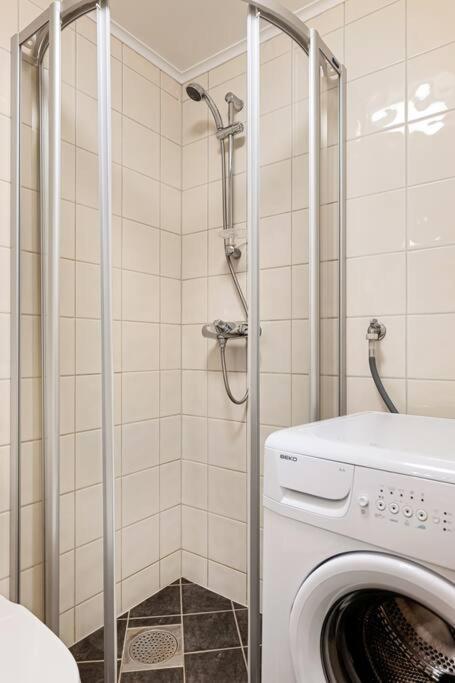 Fresh Studio Apartment, A Short Walk From Bryggen Берген Экстерьер фото