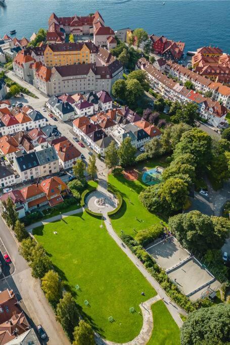 Fresh Studio Apartment, A Short Walk From Bryggen Берген Экстерьер фото