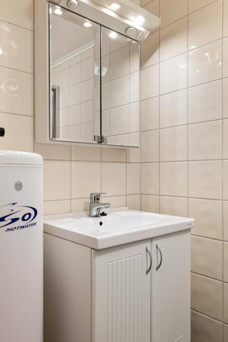 Fresh Studio Apartment, A Short Walk From Bryggen Берген Экстерьер фото